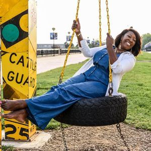 Meet your Posher, Juaneka